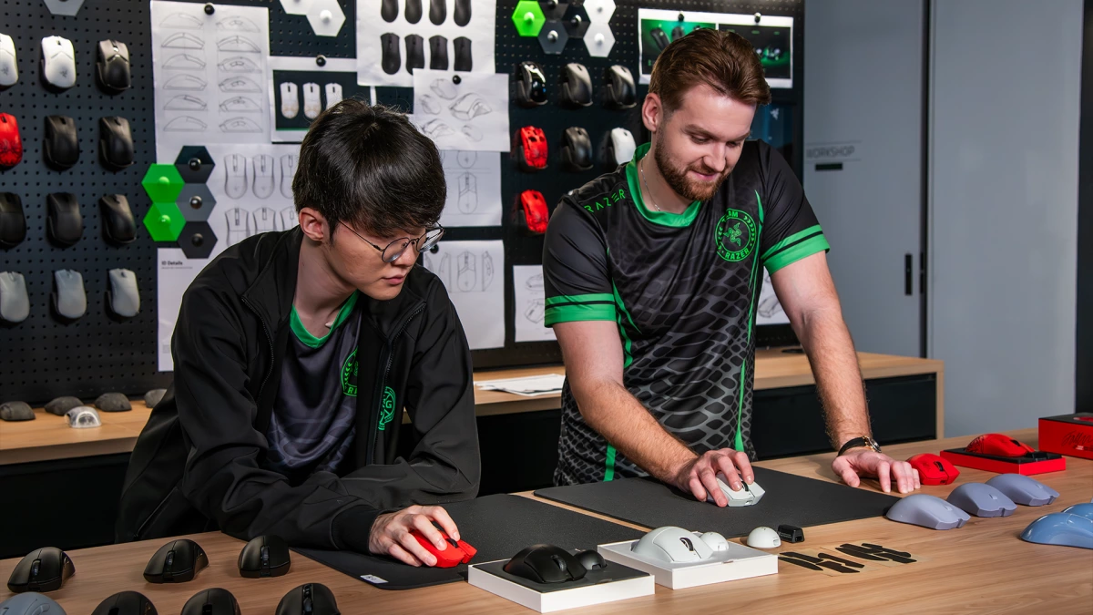 Faker and NiKo at Razer's Design Studio Faker and NiKo at Razer's Design Studio